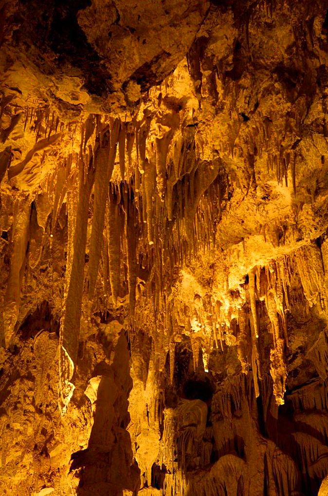 090-p63202mitchellcaverns
