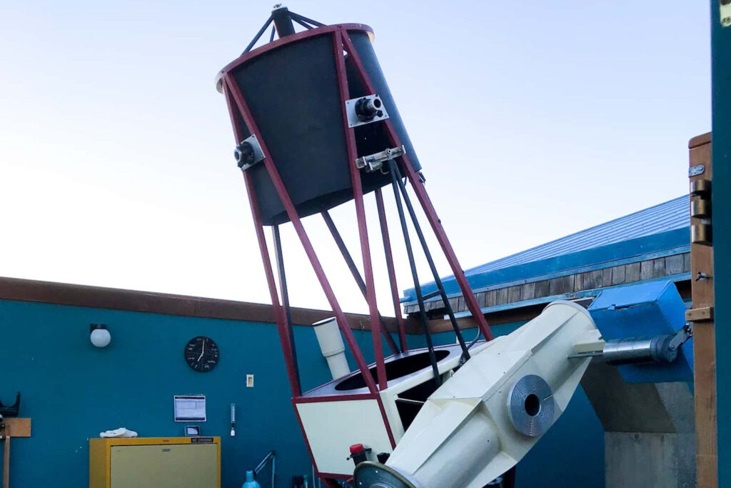 Photo of a large telescope, "Challenger" at the Fremont Peak Observatory in Fremont Peak State Park