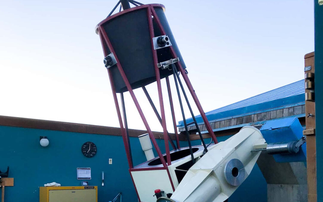Photo of a large telescope, "Challenger" at the Fremont Peak Observatory in Fremont Peak State Park